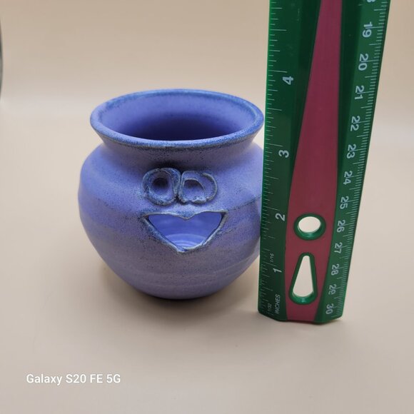Studio Pottery Face Vase Pot Vessel Smiling Face Hand Made Egg Separator - Picture 10 of 11